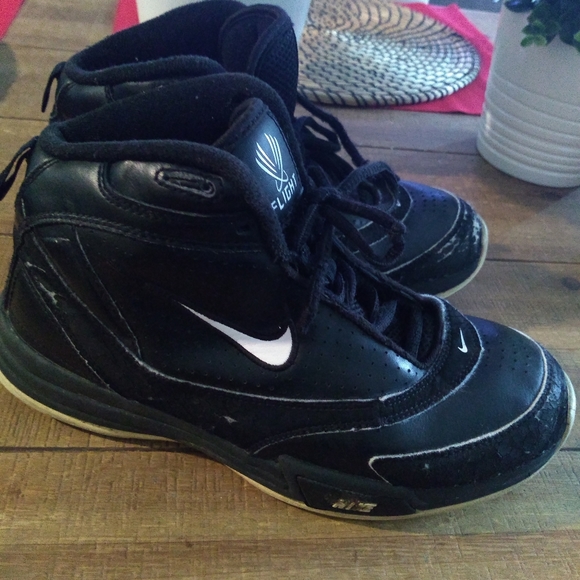 Nike flight Runners Boys youths size 5y - Picture 8 of 10